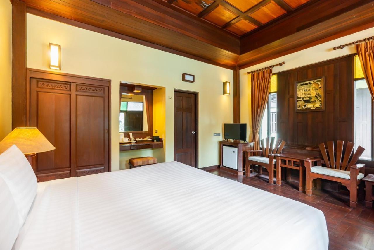 Botany Beach Resort Pattaya Na Chom Thian Exterior photo